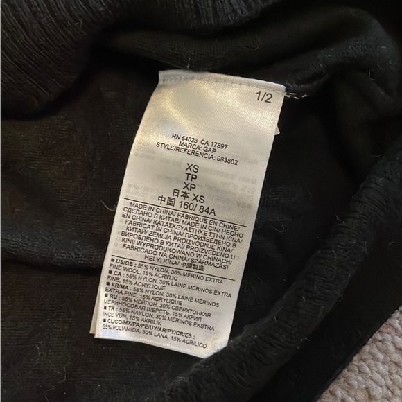 Gap Maternity Sweater - Picture 3 of 4